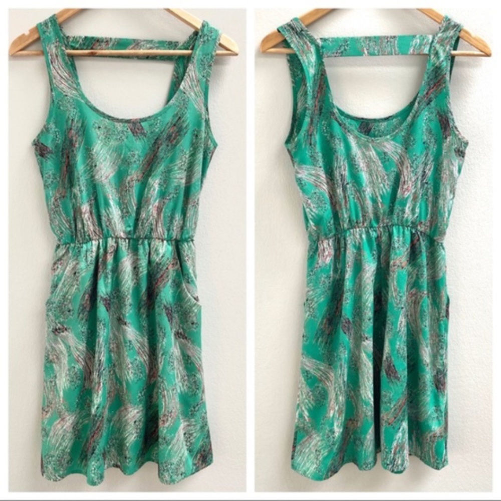LUSH Nordstrom Rack Green  Keyhole Back Dress XS